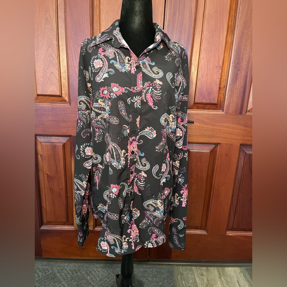 Royal Highness Equestrian Western Show Shirt Black Paisley XL Poly/spandex